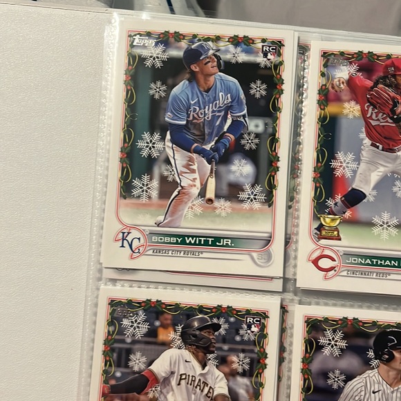 Binder with approx 40 card pages filled front in back at 18 cards per page - Picture 4 of 16